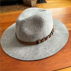 LLBean Women's Pistil Soho Brim Hat